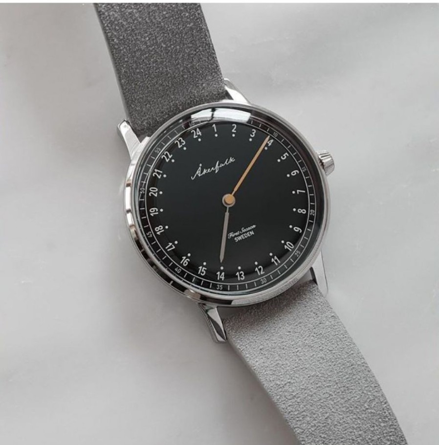 Akerfalk Akerfalk | First Season Silver With Grey Leather